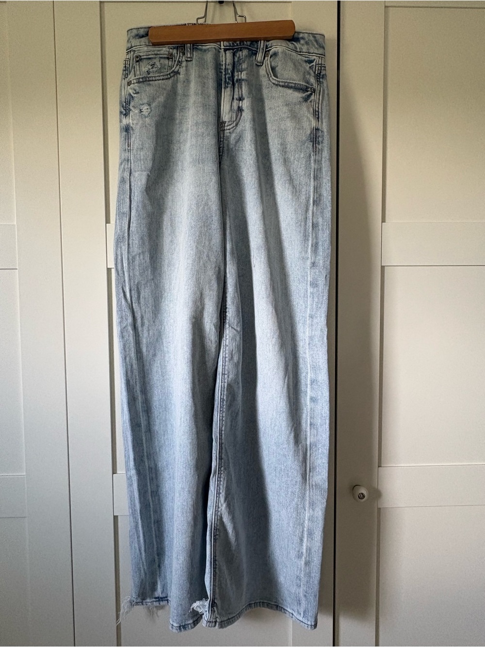American Eagle Outfitters Wide-Leg Jeans in Light Blue